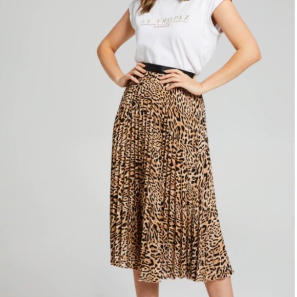 Portmans Dresses & Skirts - Portmans BNWT Always Ocelot Midi Pleated Skirt